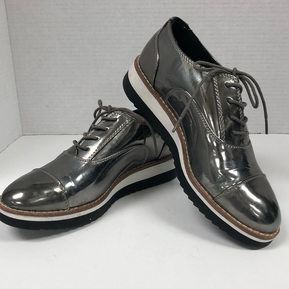 Limelight “Dandee” Silver Platform Shoes - Picture 6 of 9